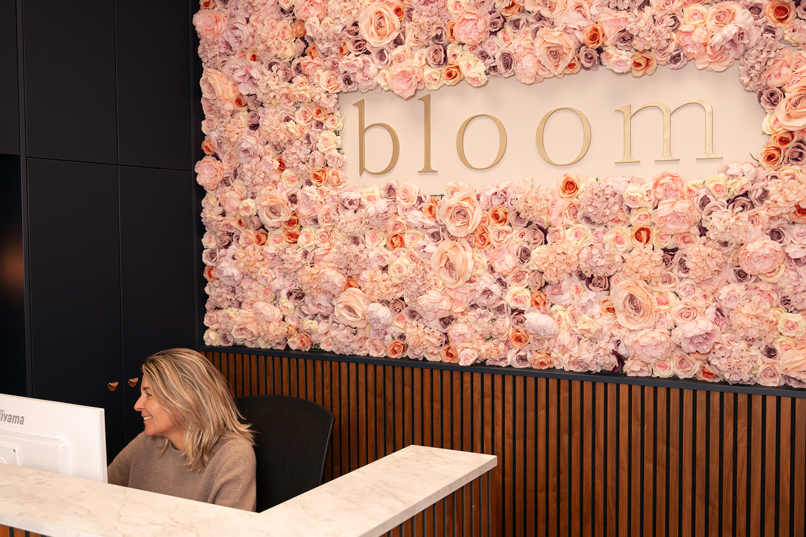 De bloemenwand bij de receptie van Bloom Weert